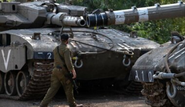 Hisbollah Greift Einen Zionistischen Feindlichen Militärpanzer An - SabaNet