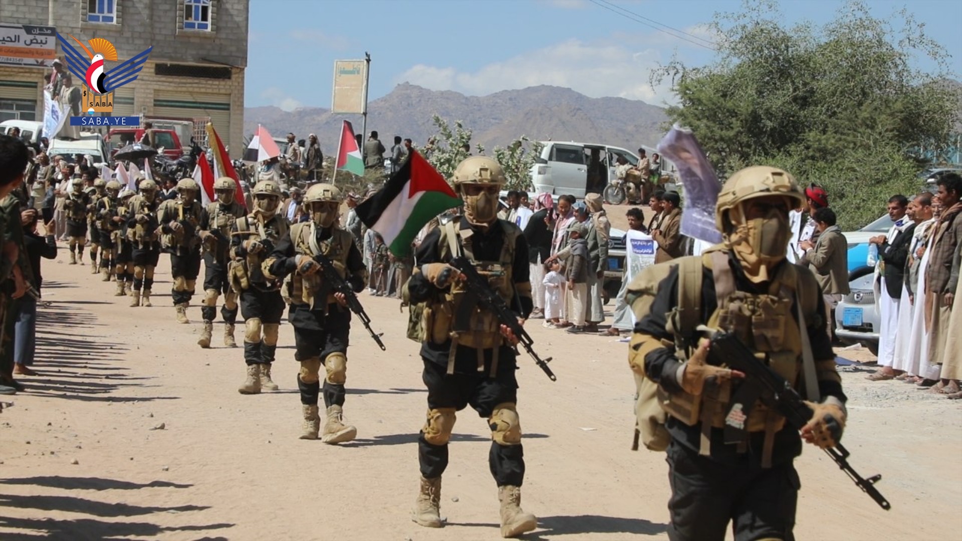 Marcha militar para una unidad de la Fuerza de Intervención Rápida en el Ministerio del Interior “de Sanaa a Saada”