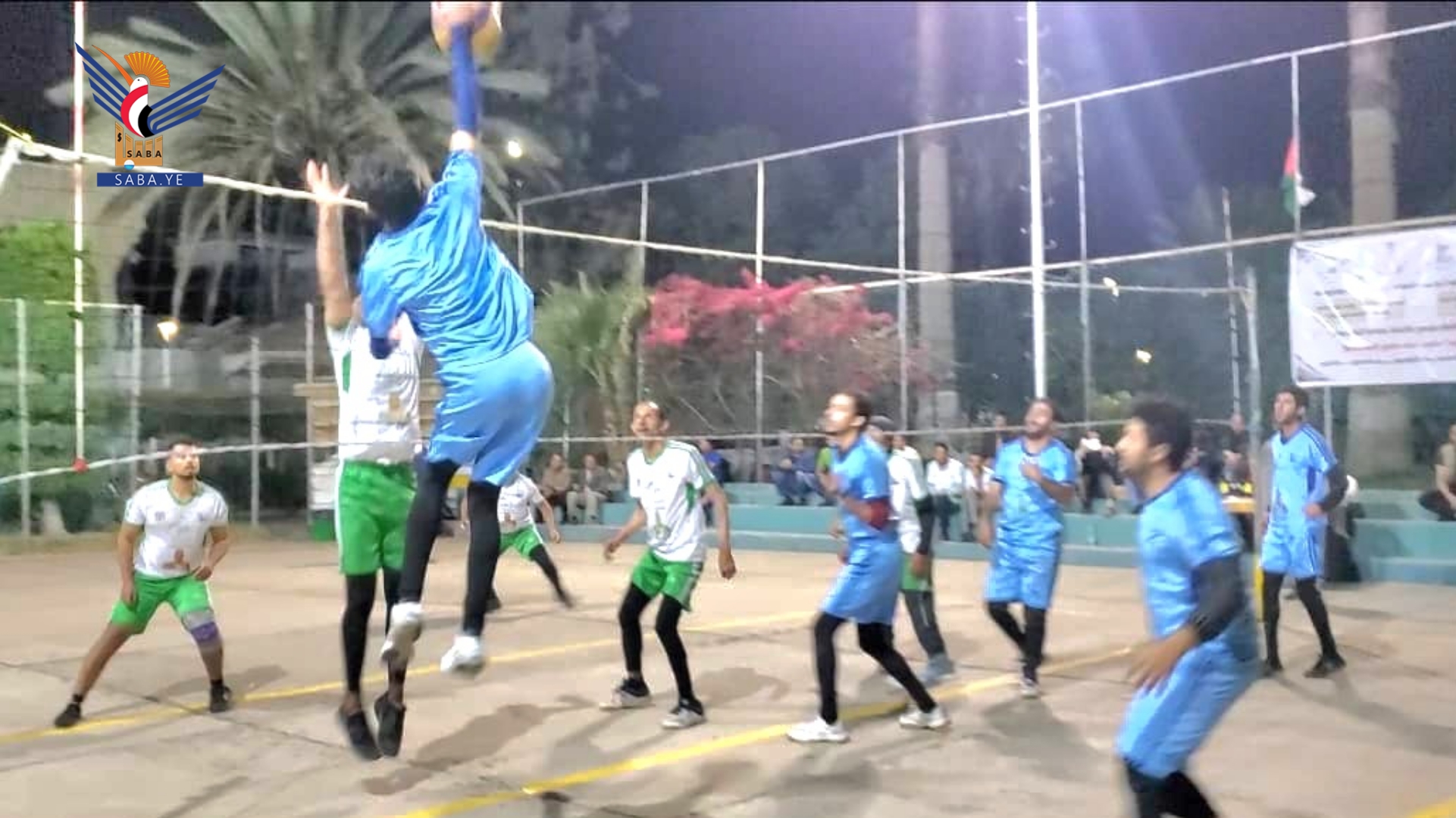 Los equipos Al-Samad y Al-Sinwar Martyrs llegan a la final del último Campeonato de Voleibol Fayeh.