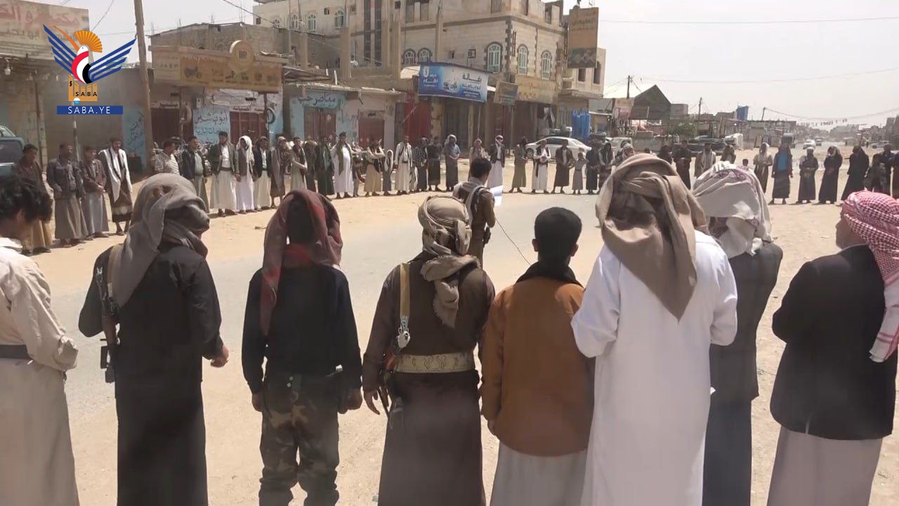 Jawf : Des manifestations dans plusieurs districts saluent les décisions du Guide de soutenir la Palestine.