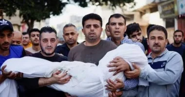 El número de mártires entre los mártires palestinos en la Franja de Gaza asciende a 48.572 desde el inicio de la agresión