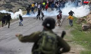 Estallaron enfrentamientos con fuerzas enemigas en Kafr Qaddum, al este de Qalqilya