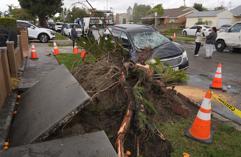 Severe storm hits Southern California, causing property damage