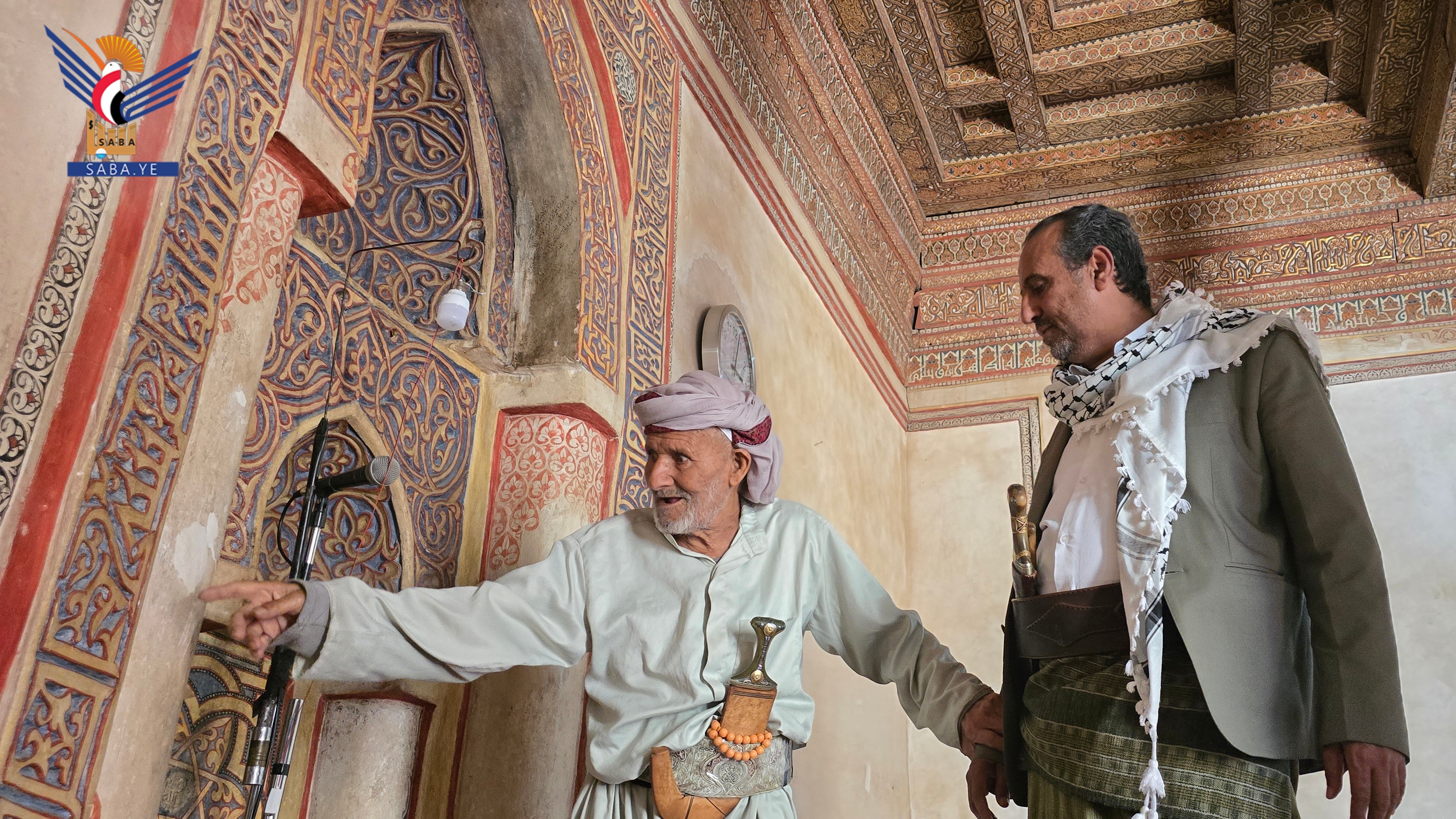 Culture Minister inspects historic al-Abbas mosque in Sana'a 