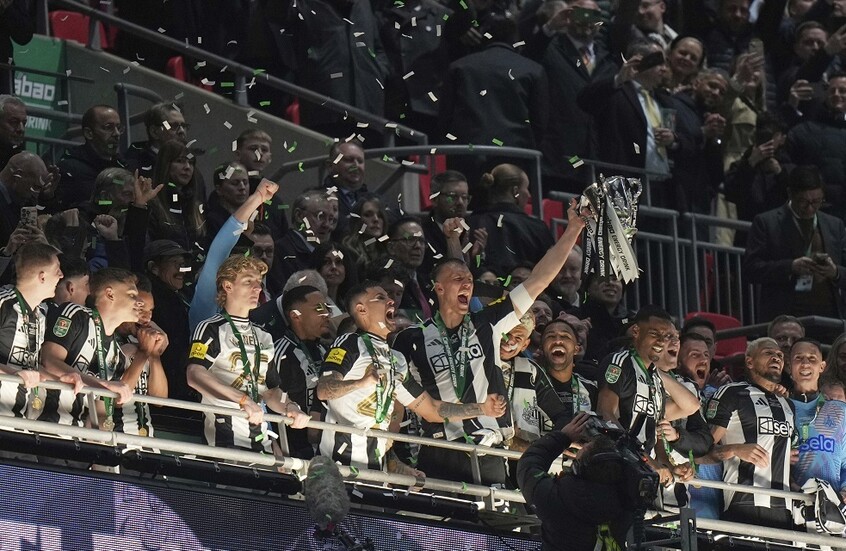 Newcastle beat Liverpool to win Carabao Cup for first time