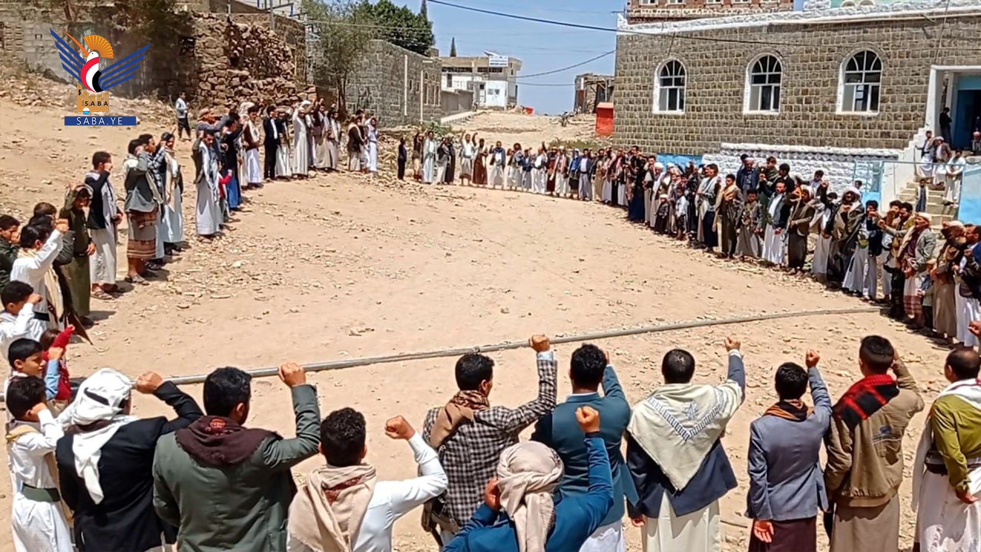 Manifestations massives à Raymah en soutien aux décisions du leader de la révolution et en condamnation des crimes odieux contre le peuple syrien