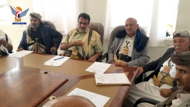 La Oficina Ejecutiva de Al Bayda analiza mecanismos para mejorar el rendimiento y la disciplina laboral