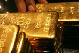 ارتفاع أسعار الذهب قرب مستوى قياسي بفضل توقعات بخفض الفائدة الأمريكية