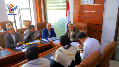 اجتماع للجنة المقاطعة برئاسة وزير الاقتصاد والصناعة
