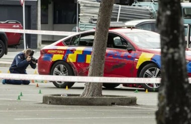 Police néo-zélandaise : un policier a été tué et d'autres blessés dans un délit de fuite