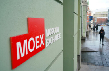 Moscow stock exchange indexes rise as investors follow Istanbul negotiations