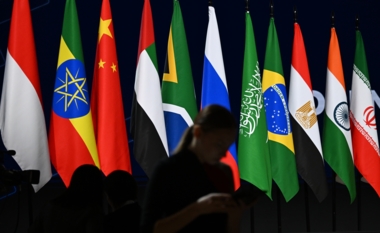 وزير المالية الروسي: العملات الوطنية تحرر دول 