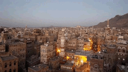 Travaux de la 12e rue dans le district d'Al-Thawra, Sanaa et championnat de la République pour les sourds aux jeux d'échecs, de bowling et de tir à l'arc lancés à Sanaa