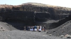 Chef adjoint de l'Autorité des Awqaf inspectent les sites d'investissement de dotation à Hamedan, Sanaa