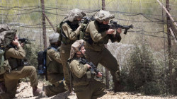 قوات الاحتلال الإسرائيلي تطلق النار والغاز تجاه مواطنين فلسطينيين شرق خان يونس