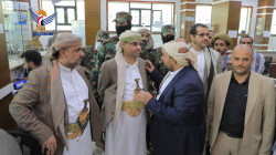 Präsident Al-Mashat besucht Zakat-Behörde und fordert sie auf, den Armen Beschäftigungsmöglichkeiten bieten