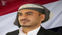 Le gouverneur de Taiz discute avec le directeur du programme du Bureau des Nations Unies pour les services d'appui aux projets