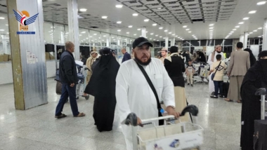 عودة الحجاج العالقين إلى مطار صنعاء