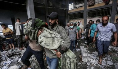 Zehn palästinensische Märtyrer bei feindlichen Bombardierung des Gemeindegebäudes von Deir al-Balah