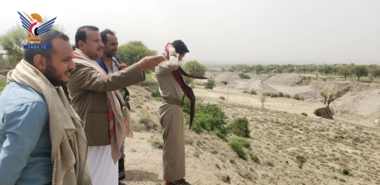Deputy Shamsi inspects flood damage in Al-Mashjab district in Al-Salw District, Taiz