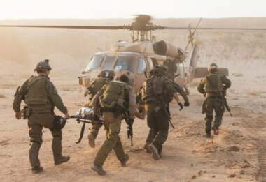 جيش العدو يعلن مقتل ضابط وجندي بنيران المقاومة في غزة