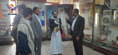 Direktor für moralische Führung im Innenministerium besucht das Militärmuseum in Sanaa