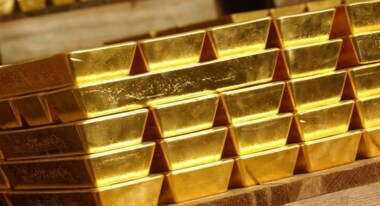 الذهب يواصل الارتفاع وسط ترقب بيانات اقتصادية أمريكية