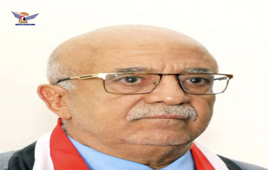 رئيس مجلس الوزراء يعزّي في وفاة عميد المخترعين اليمنيين محمد العفيفي