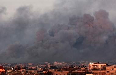 الصحة في غزة: العدو يعزل مجمع ناصر الطبي بخان يونس