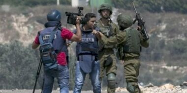 نادي الأسير: 66 صحفياً وصحفية تعرضوا للاعتقال منذ بدء العدوان على غزة