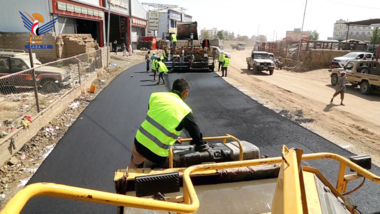 Inauguración de la primera fase de un proyecto de asfaltado de calles en la ciudad de Saada