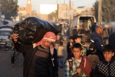 إعلام العدو: الخشية تتحقق.. الآلاف من سكان غزة يعودون إلى منازلهم شمال القطاع