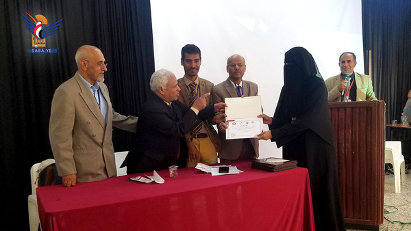 نقابة الصيادلة اليمنيين تنظم ورشة حول مخرجات التعليم ومجالات العمل الصيدلاني