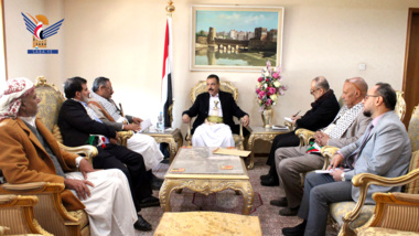 FM meets with preparatory committee for third Palestine conference