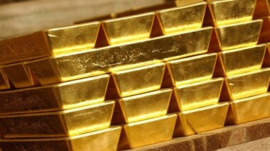 الذهب يتجه لتسجيل ارتفاع مع ترقب بيانات التضخم