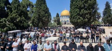 35 thousand perform Friday prayers in Al-Aqsa Mosque