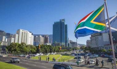 Sudáfrica firma un acuerdo de préstamo de 1.500 millones de dólares con el Banco Mundial
