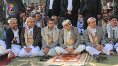 الرئيس المشاط يؤدي صلاة عيد الأضحى بجامع المرحوم أبو نشطان في أرحب بصنعاء 