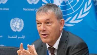 Le Commissaire général​ de l'UNRWA : Les enfants de Gaza meurent de froid à cause du froid et du manque d'abris