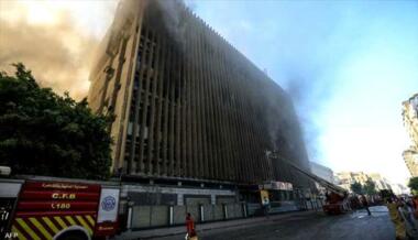 La Bolsa de Valores de Egipto suspende la negociación debido al incendio en la Bolsa Ramsés
