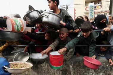 الصحة الفلسطينية توجه نداء إلى المجتمع الدولي لإنقاذ سكان غزة