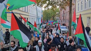 Manifestation de masse dans la ville allemande de Hambourg avec la participation des communautés yéménite, palestinienne et libanaise