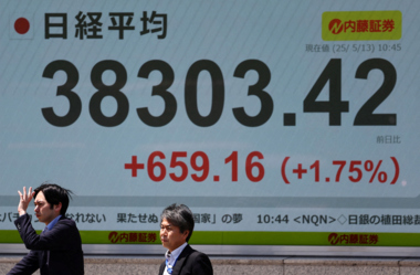 Las acciones japonesas caen en medio de crecientes riesgos geopolíticos