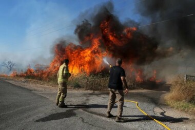 Ocho sionistas, entre ellos cinco soldados, resultaron heridos y se produjeron incendios en Galilea tras un intenso bombardeo de Hezbolá