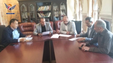 وزير الثقافة والسياحة يناقش مستوى تنفيذ خطة الطوارئ الحكومية
