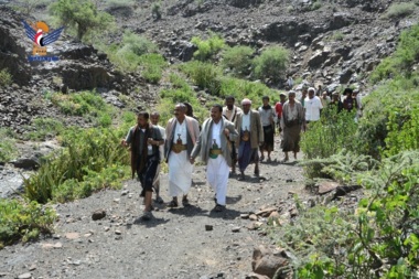 Taiz: inspecter les chantiers de construction de barrages et de barrières d'eau dans le district de Khadir