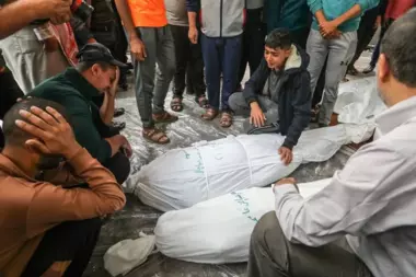  10 شهداء فلسطينيين منذ فجر اليوم إثر عدوان اسرائيلي متواصل على قطاع غزة