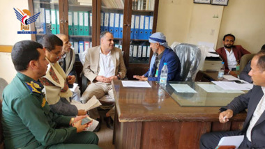 Hajjah : Une réunion présidée par le procureur général examine les moyens de résoudre les affaires et de rendre justice aux citoyens