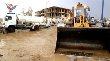 Überprüfung der Regenschäden in der Altstadt von Saada und den angrenzenden Bezirken