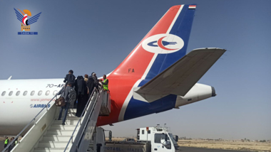 إقلاع الرحلة الرابعة من مطار صنعاء إلى عمّان على متنها 273 مدنياً